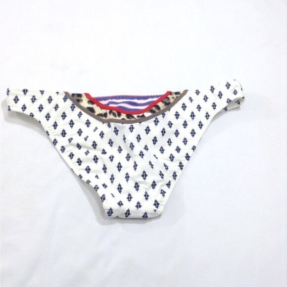 TIGERLILY Bikini Set White Auqa Blanca Leopard Amelia Bikini Swim Set New - Picture 7 of 10